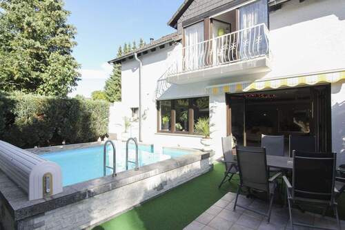 Terrasse - Einfamilienhaus mit 268,20 m² in Dietzenbach zum Kaufen