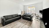 Wohnzimmer 1 - Attraktive 2-Zimmer-Wohnung mit Loggia in ruhiger Lage von Neuburg