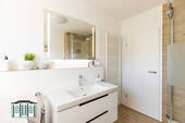 Badezimmer im Obergeschoss - 
