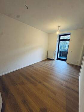 Wohnzimmer - 3 Zimmer Etagenwohnung zum Kaufen in Leipzig - Leipzig