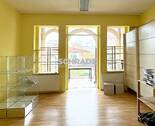 ...und eindrucksvollem Wintergarten - Mehrfamilienhaus, Wohnhaus mit 460,00 m&sup2; in Kalbe (Milde) zum Kaufen