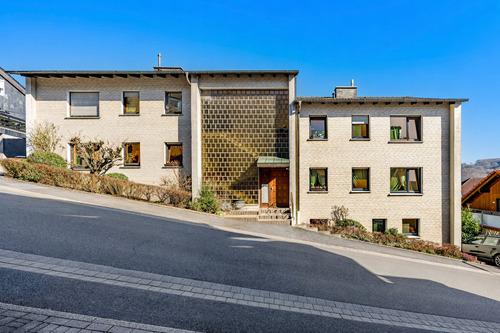 Außenansicht - Großzügige 4-Zimmer-Wohnung mit sonniger Terrasse und Kamin in ruhiger Lage von Gevelsberg