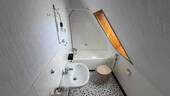 Wannenbad im OG - 