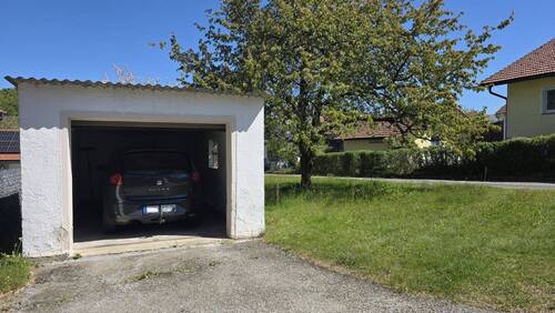 1. Garage - Einfamilienhaus mit 100,00 m&sup2; in Freyung zum Kaufen