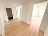Eleganter Flur mit optimaler Raumaufteilung - Etagenwohnung mit 84,80 m&sup2; in Berlin zur Miete