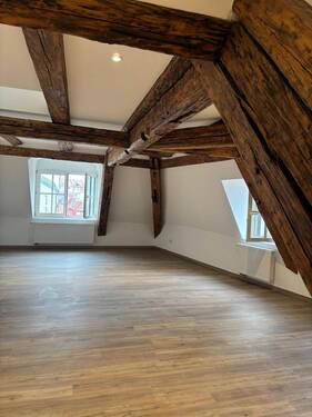 Wohnraum.jpeg - Außergewöhnl. 2-Zimmer-Whg. - 975,00 EUR Kaltmiete, ca.  75,00 m² Wohnfläche