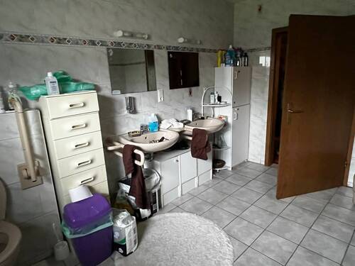 Badezimmer EG 1 - 