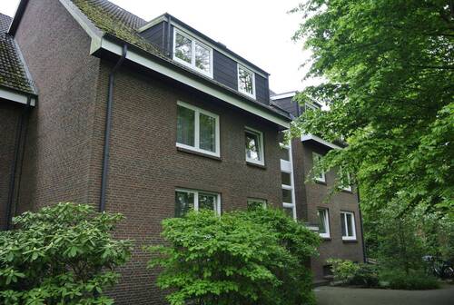 Hausansicht (Front) - 3 Zimmer Etagenwohnung zum Kaufen in Hamburg