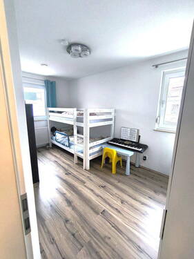 Zimmer 2 OG - 