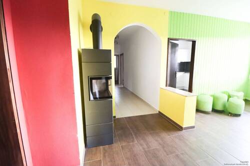 EG_Flur - 9 Zimmer Etagenwohnung zum Kaufen in Greding