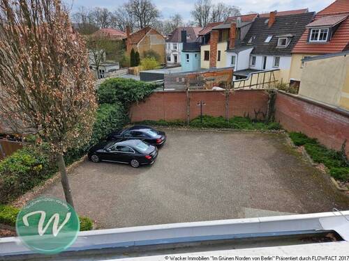 Parkmöglichkeiten auf dem Hof - 