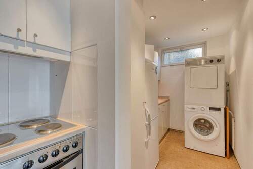 UG: Hauswirtschaftsraum - 