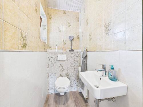 Gäste WC -PR0032-STILL010 - 