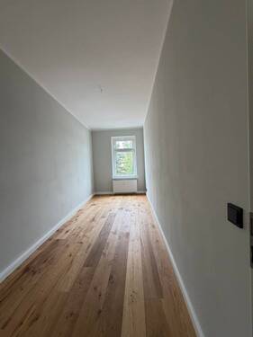 Zimmer 2 - 