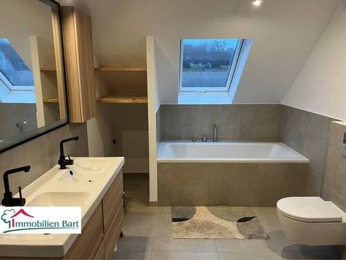 Badezimmer OG - 5 Zimmer Einfamilienhaus zum Kaufen in Freudenburg