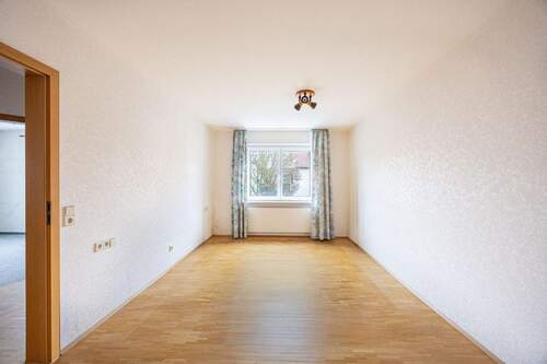 Schlafzimmer - 4 Zimmer Etagenwohnung in Marbach am Neckar