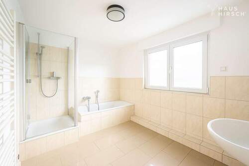 OG Dusch-/Wannenbad - 