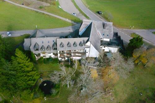 Luftbild Rückseite - Hotel, Pension, Gasthof in Furtwangen zum Kaufen