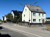 Eckansicht mit Parkplatz.JPG - 