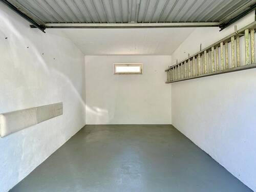 Garage.JPG - 