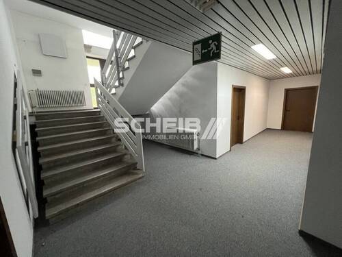 Treppenhaus - Büro in Crailsheim zur Miete