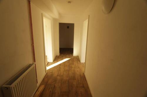 21 Zugang Gäste + Büro.JPG - 