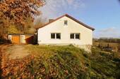 1 Ansicht-Zufahrt.JPG - 5 Zimmer Einfamilienhaus zum Kaufen in Naumburg (Saale)