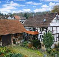 HISTORISCHES FACHWERKHAUS IM ALTEN ORTSKERN VON GUNTERSHAUSEN SUCHT NEUE EIGENTÜMER - Baunatal / Guntershausen