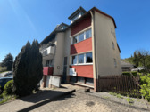 Hausansicht - Ich bin eine moderne Dachgeschosswohnung mit Weitblick über Balve
