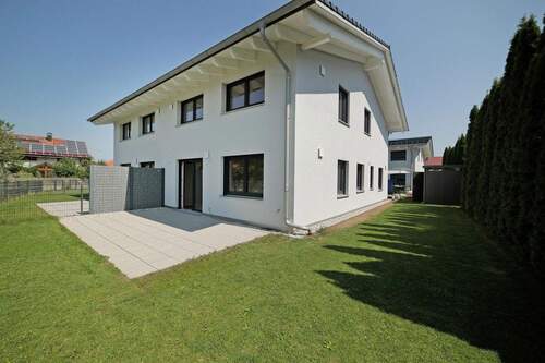 Hausansicht vom Garten - 