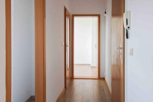 Flur - 2 Zimmer Einfamilienhaus in Chemnitz