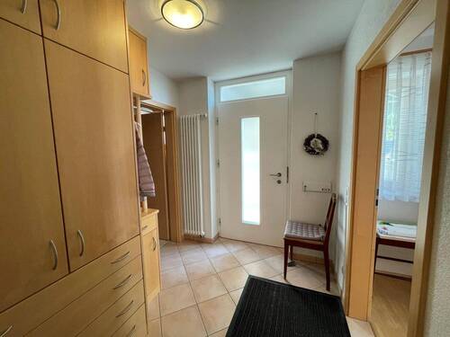 Großer Eingangsbereich im Erdgeschoss. - 