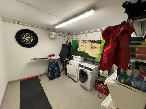 Keller- und Hauswirtschaftsraum im Zwischengeschoss EG-OG! - 