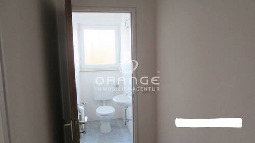 ...ebenso die getrennte Toilette - 