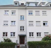 Gestaltbare Dachgeschosswohnung mit Carport in Citylage - Stuttgart Ost