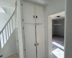 Flur mit Einbauschrank - 