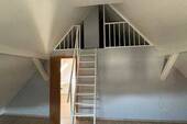2. großes Kinderzimmer mit Treppe zur Niesche - 