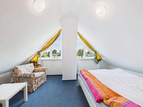 2 .Schlafzimmer Spitzboden - 