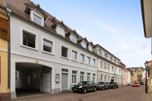 Vorderansicht Mittelstr. 8+10 - Sichern Sie Ihre Zukunft! Gewerbliche und wohnwirtschaftliche Gebäudemixtur im Herzen von Durlach