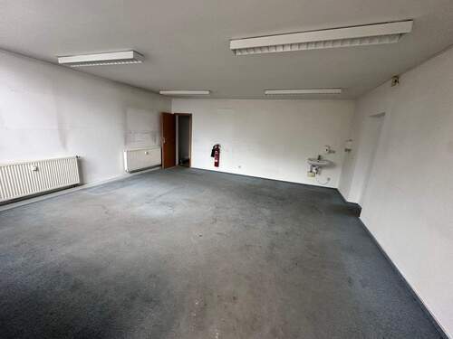 IMG_3798.jpeg - Halle zur Miete in Chemnitz