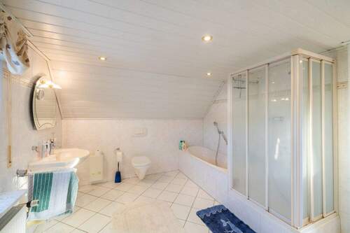 Badezimmer DG - 