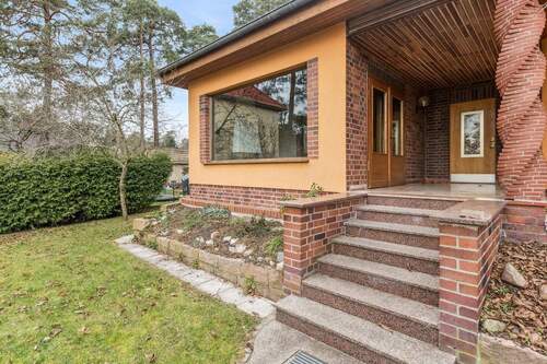 Eingangsbereich Frontansicht - 4 Zimmer Einfamilienhaus zum Kaufen in Wildau