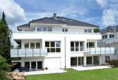 Hausansicht.jpg - Schöne Gartenwohnung im Flüsseviertel ---- Kassel-Bad Wilhelmshöhe