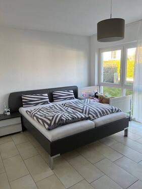 Schlafzimmer.jpeg - 3 Zimmer Etagenwohnung in Kassel