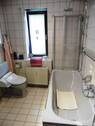 Bad mit Wanne - 