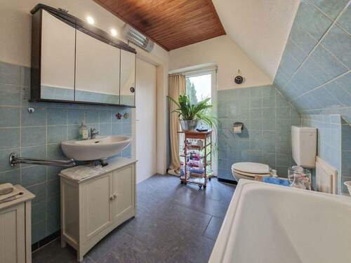Badezimmer im DG - 
