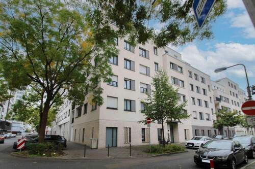 Außenansicht - Modern und Familienfreundlich: helle 5-Zimmer-Wohnung mit Terrasse und Balkon im Frankfurter Gallus