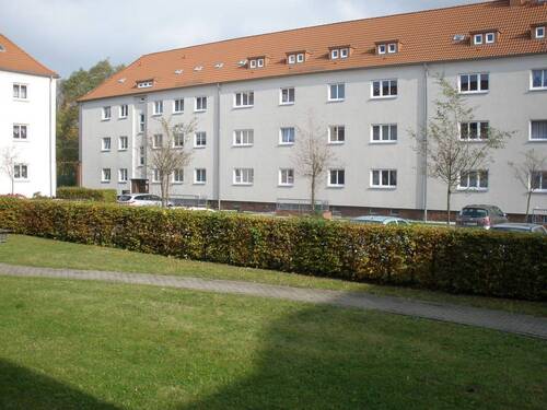 Hermann-Schlegel-Straße Innenhof - 2 Zimmer Etagenwohnung zur Miete in Altenburg