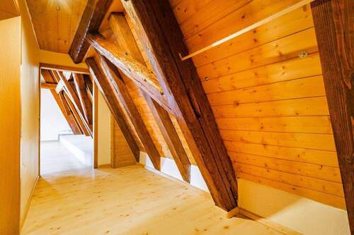 Flur - 1 Zimmer Etagenwohnung zum Kaufen in Sulzburg