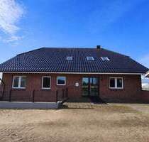 Exklusives Einfamilienhaus in Alleinlage mit 7 Zimmern und XL-Wohnbereich - Bornhöved